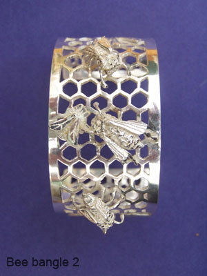 Bee bangle 2