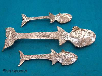 Fish spoons