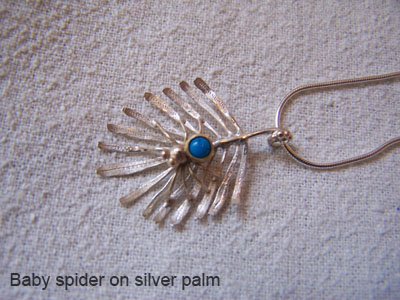baby 9ct spider on silver palm3mm turquoise